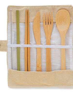 set pribora za jelo